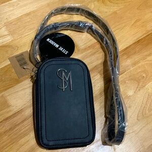 NWT- Crossbody Steve Madden travel wallet